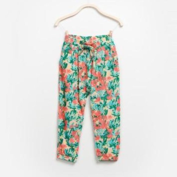 Play Up Floral Printed Joggers - Picture 2 of 2